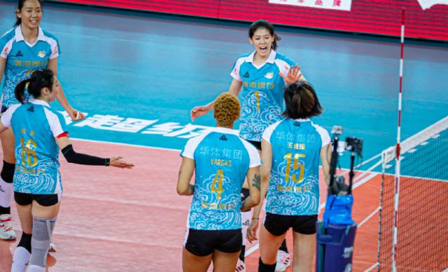 v站体育-天津女排首秀逆转取胜 李盈莹瓦尔加斯合砍50分