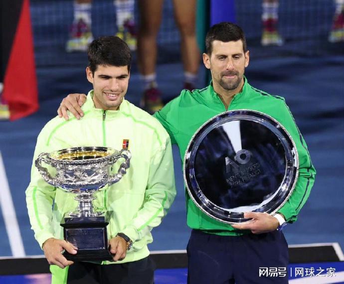 v站-新华社罕见撰文焦科维奇没输，法大炮自伤退赛，王炸组合抢十胜