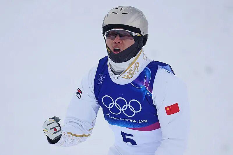 v体育-第四金！王心迪与徐梦桃比翼双飞